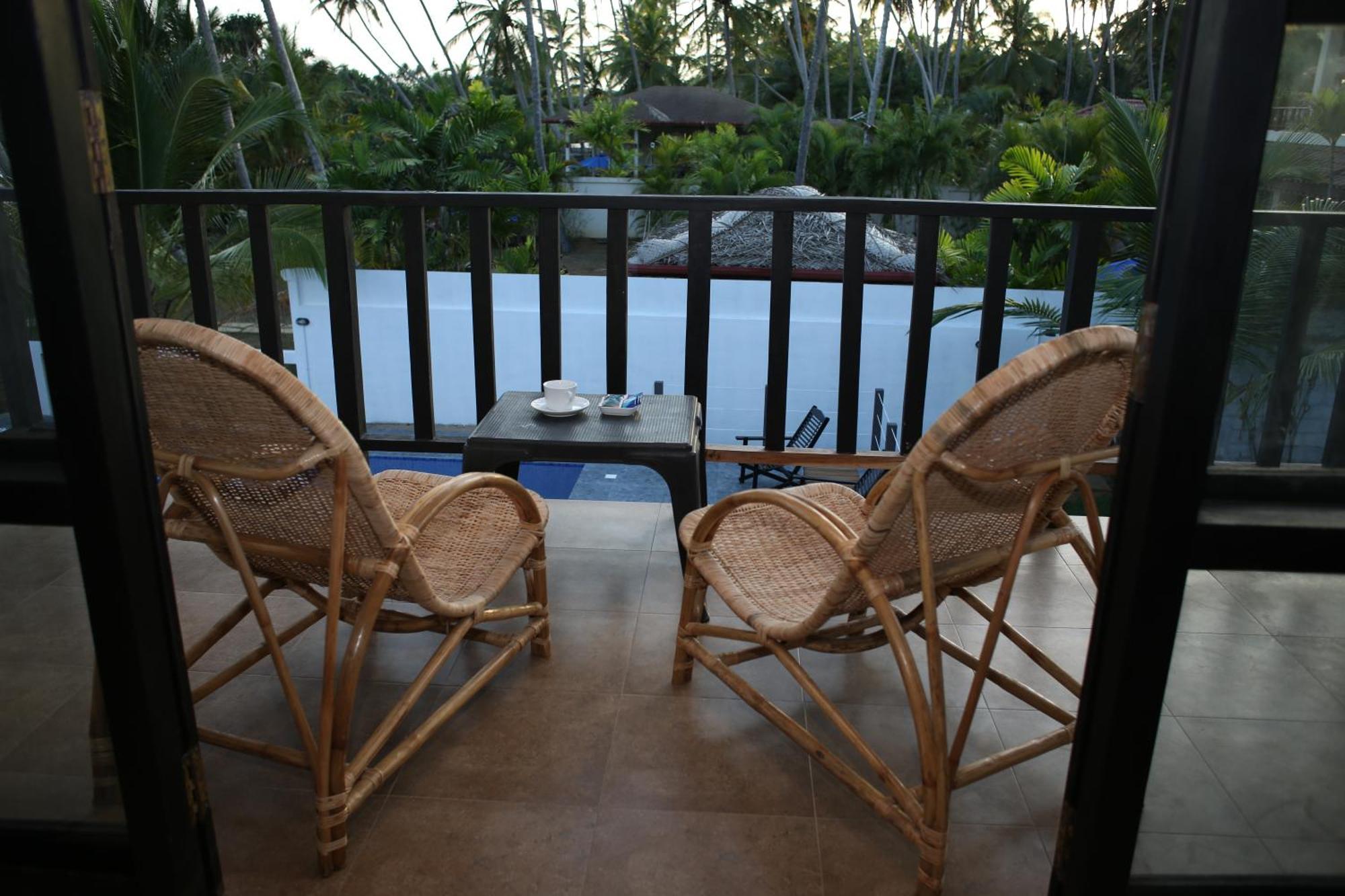 Blue Ocean Resort Netolpitiya Exteriör bild